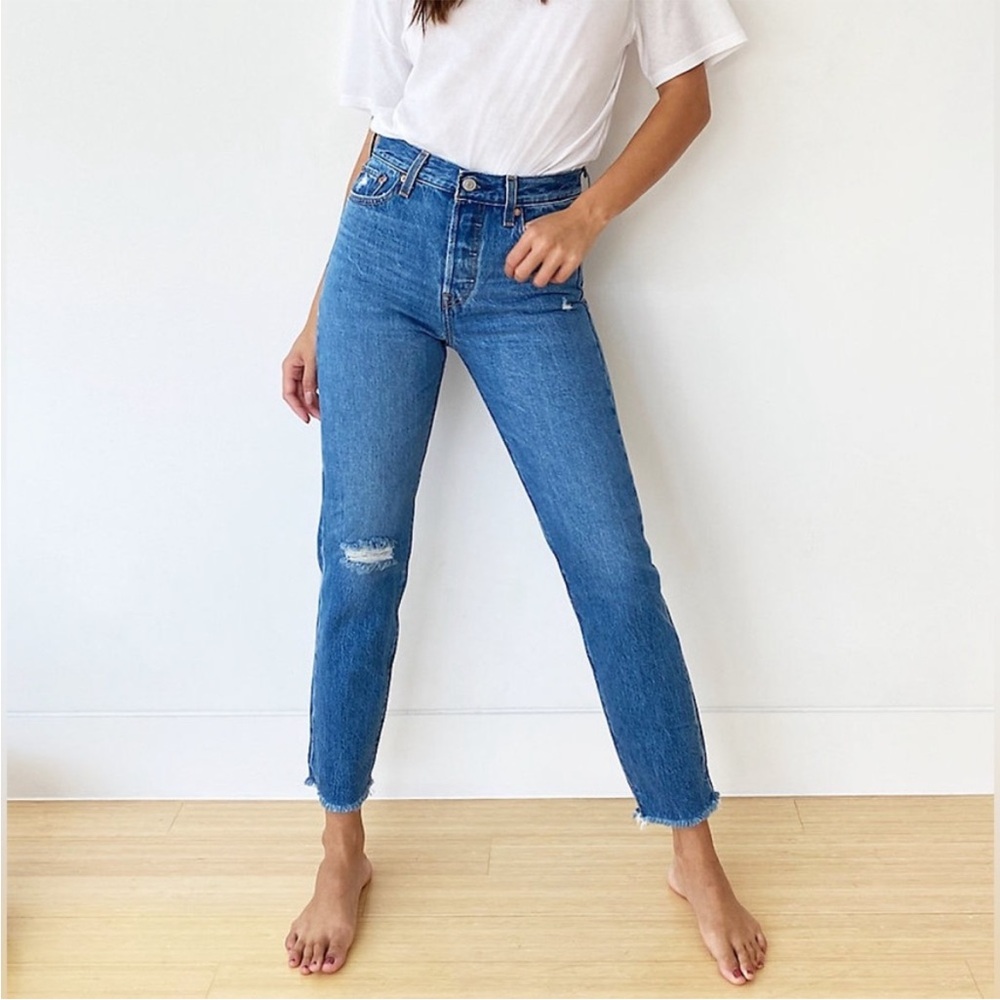 Levi’s Wedgie Jeans